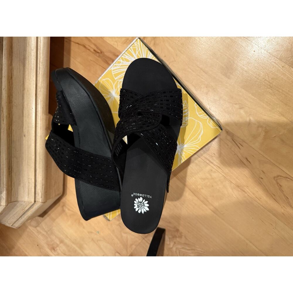 yellow box Black Wedge Sandal size 10 NIB - Picture 3 of 4